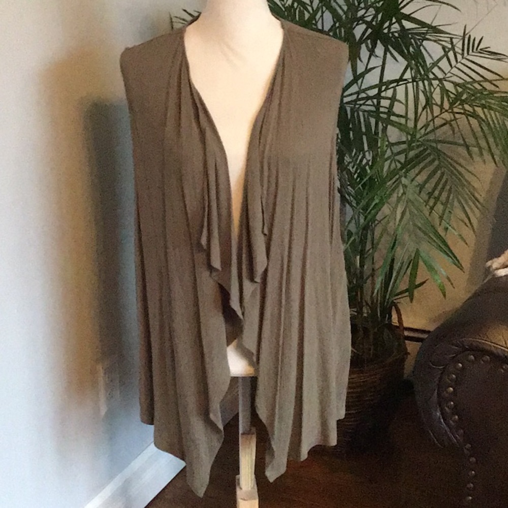 CHICO’S DRAPE FRONT VEST